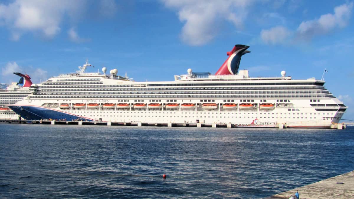 Carnival Glory