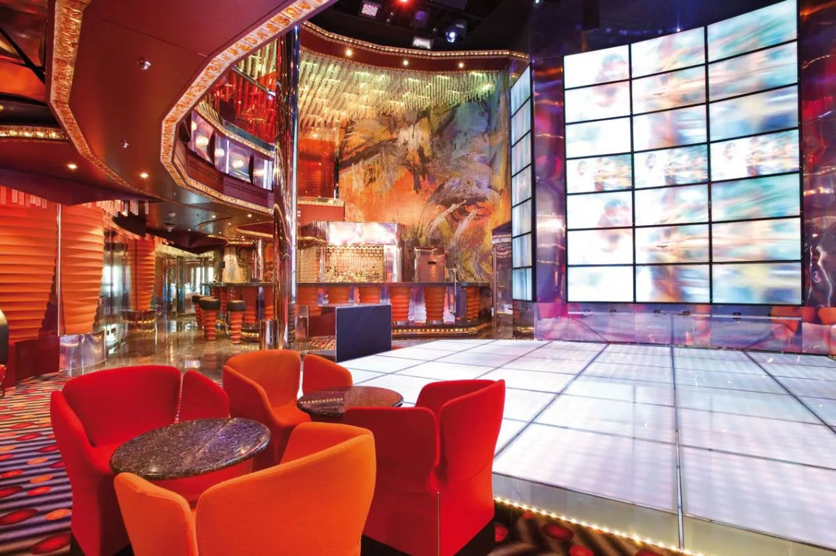 Carnival Luminosa Bar and Lounge