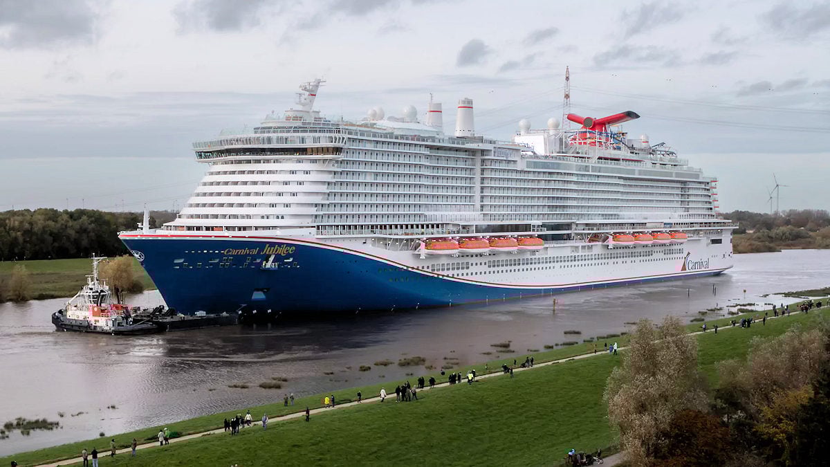 Carnival Jubilee Conveyance on the Ems